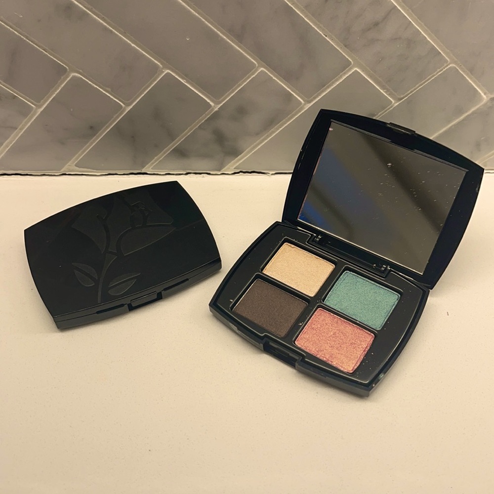 Brand new Lancôme 4 eyeshadow palette with mirror